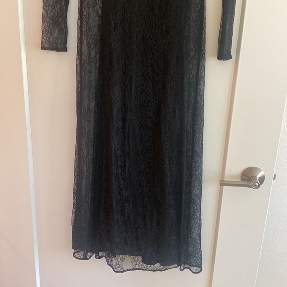 Black lace midi dress with slip and lace overlay - Picture 3 of 7